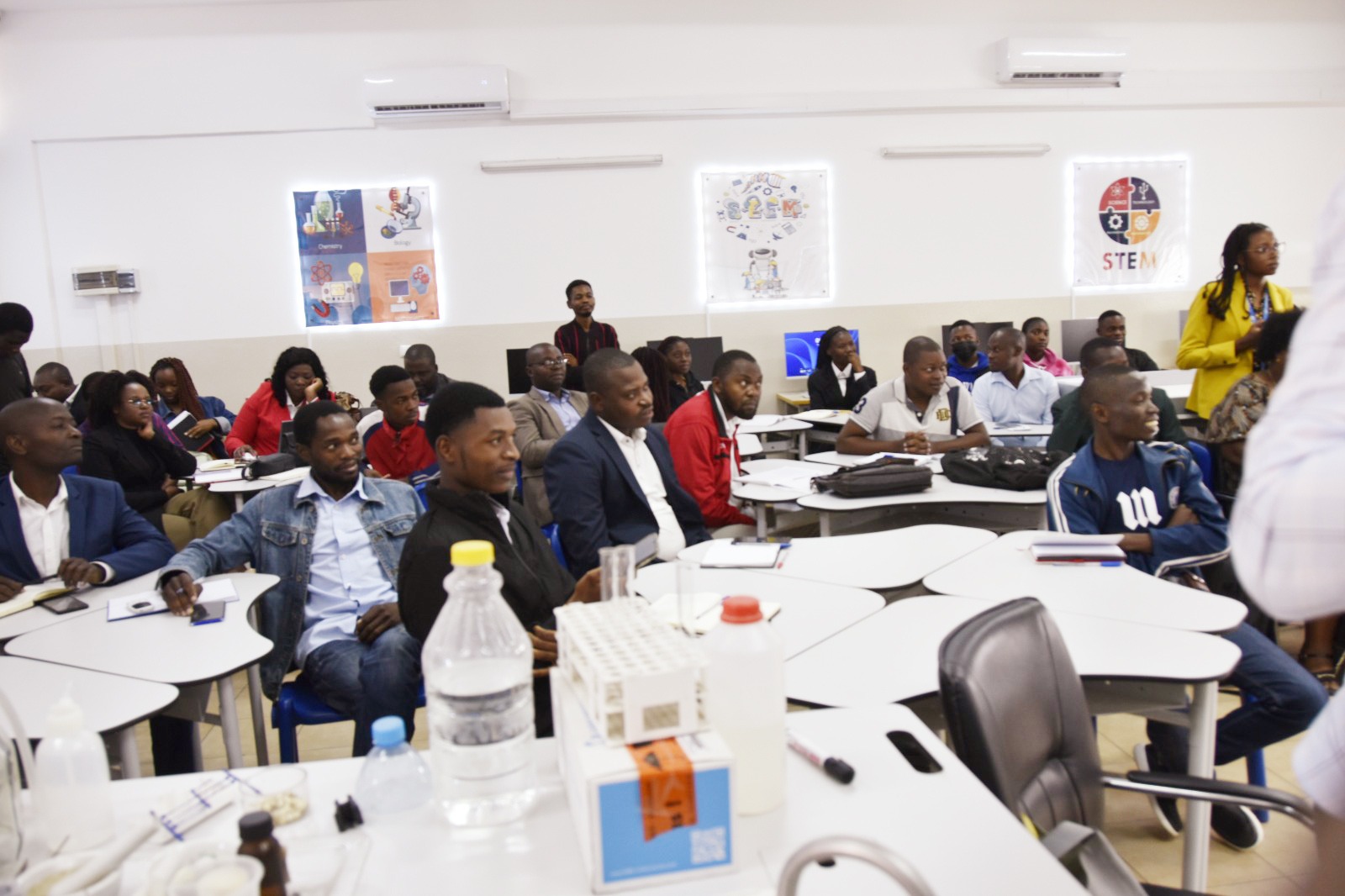 UP-MAPUTO PROMOVE SEMINÁRIO SOBRE METODOLOGIAS INOVADORAS NO ENSINO DA MATEMÁTICA
