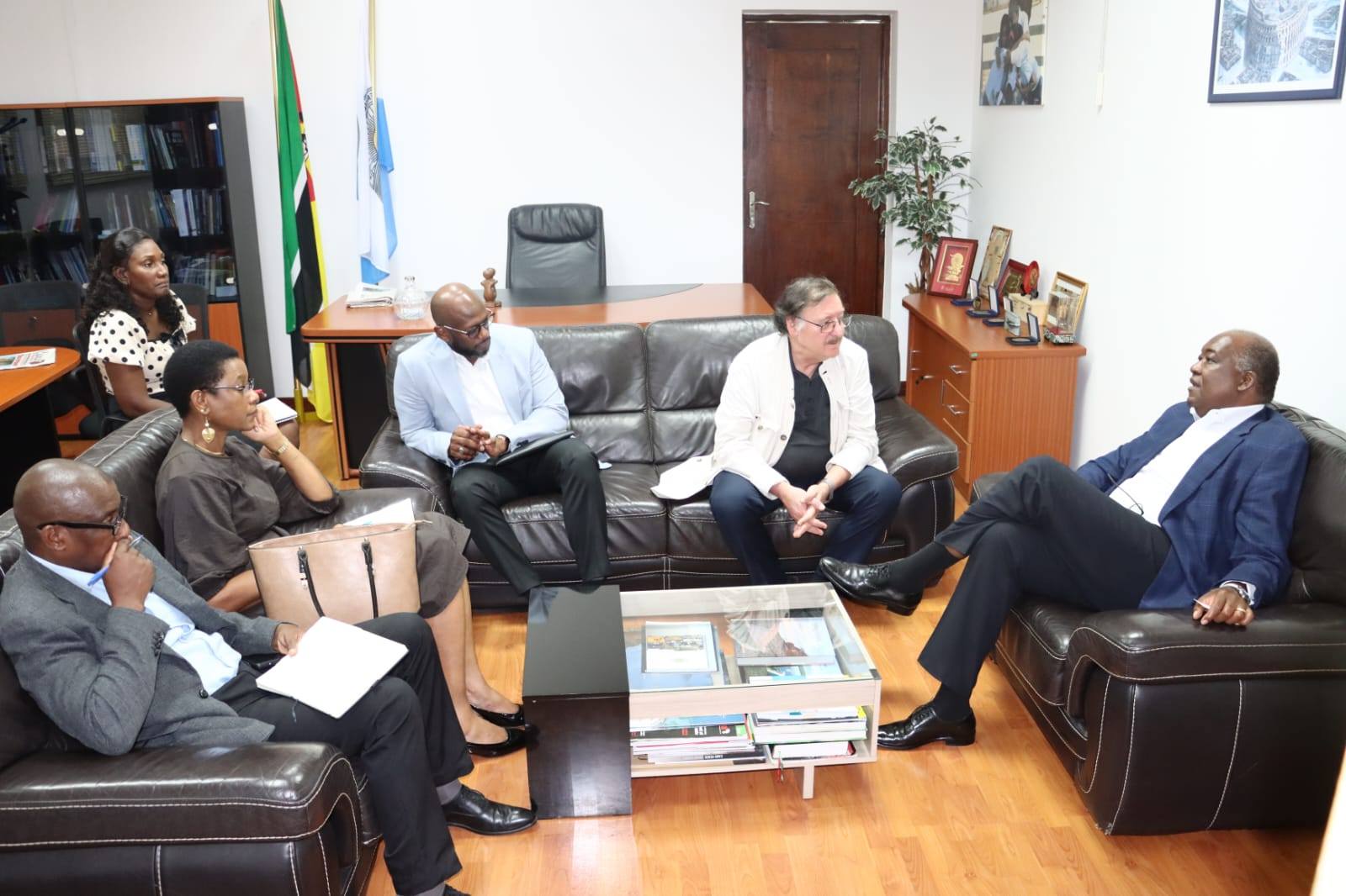 Consul_Torino_UPMaputo_2.jpg